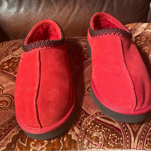 ***SOLD**UGG Tasman Mens Size 12 Samba Red Suede Comfort Slip On - Picture 2 of 14